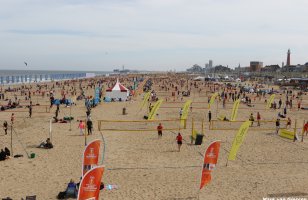 Boemelaars op wereldrecordpoging Beachvolleybal