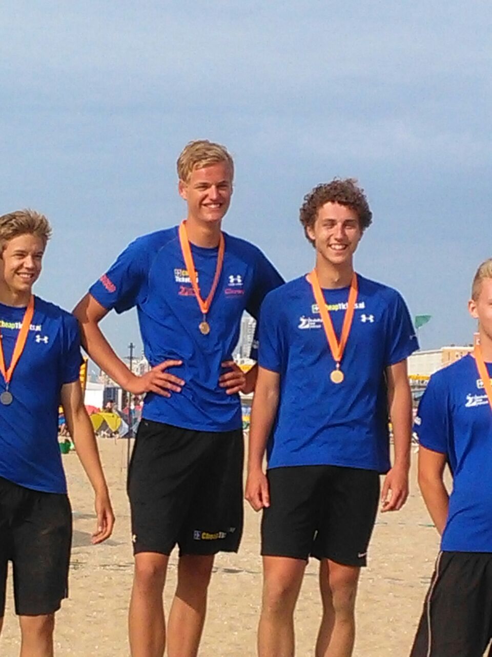 Mees Blom met partner Ruben Nederlands Kampioen Beachvolleybal
