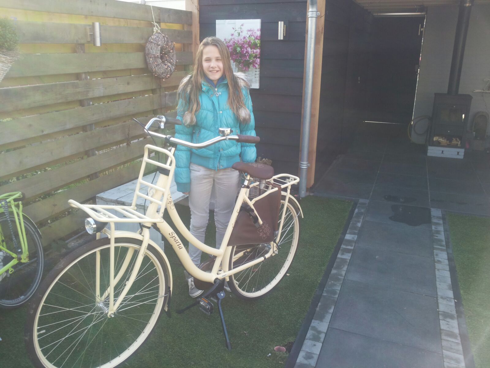 Kim met de gewonnen fiets!