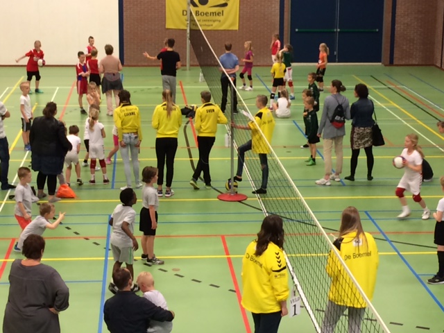 Schoolvolleybaltoernooi De Boemel wederom een succes!