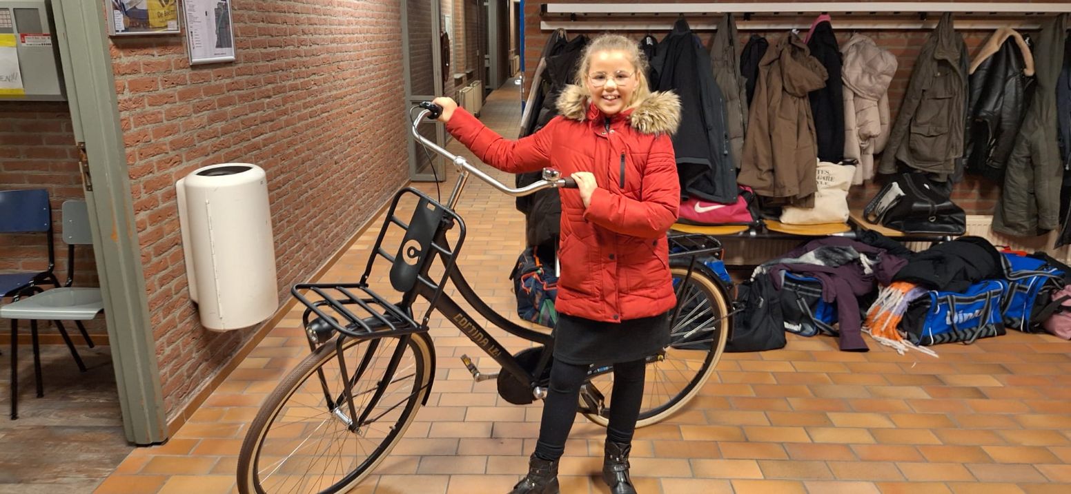 Femke heeft de fiets gewonnen!!