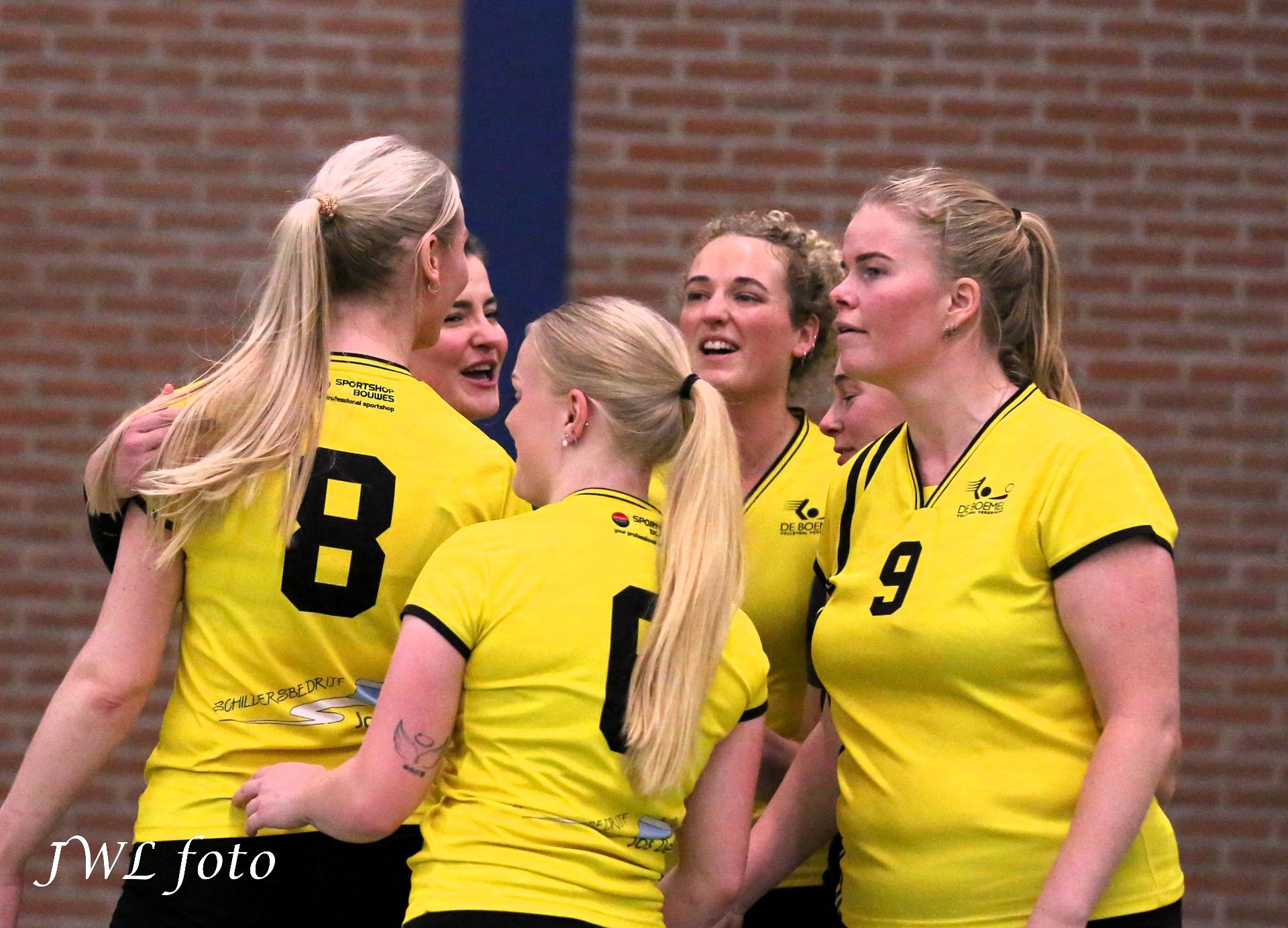 6-12-25 Dames 1 in actie